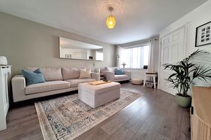 Lounge- click for photo gallery